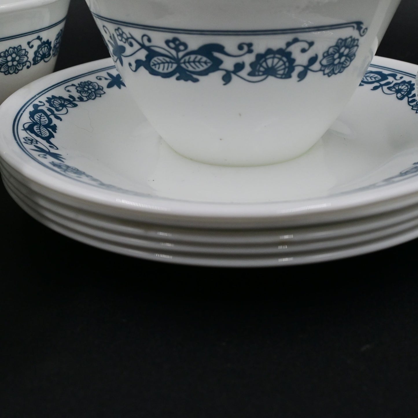 Correlle Old Blue Town Teacups W/ Saucer Set of 5