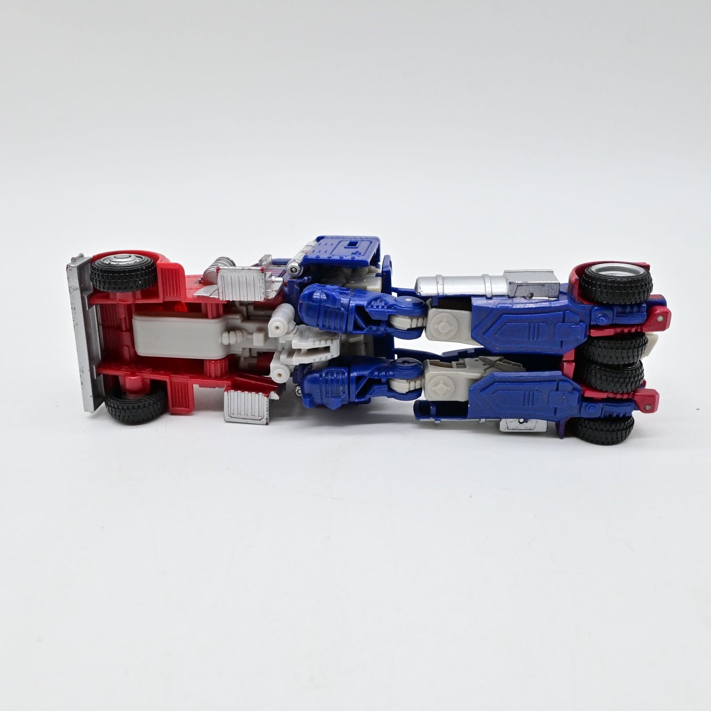 Transformers Dark Of The Moon DOTM Optimus Prime Figure Deluxe Class Incomplete