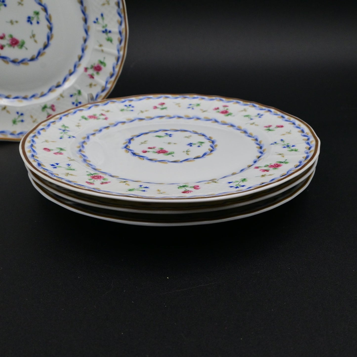 Bernardaud Limoges Artois Bleu Porcelain Dessert Plates Set Of 4 Floral Pattern Gold Rim 6.5"
