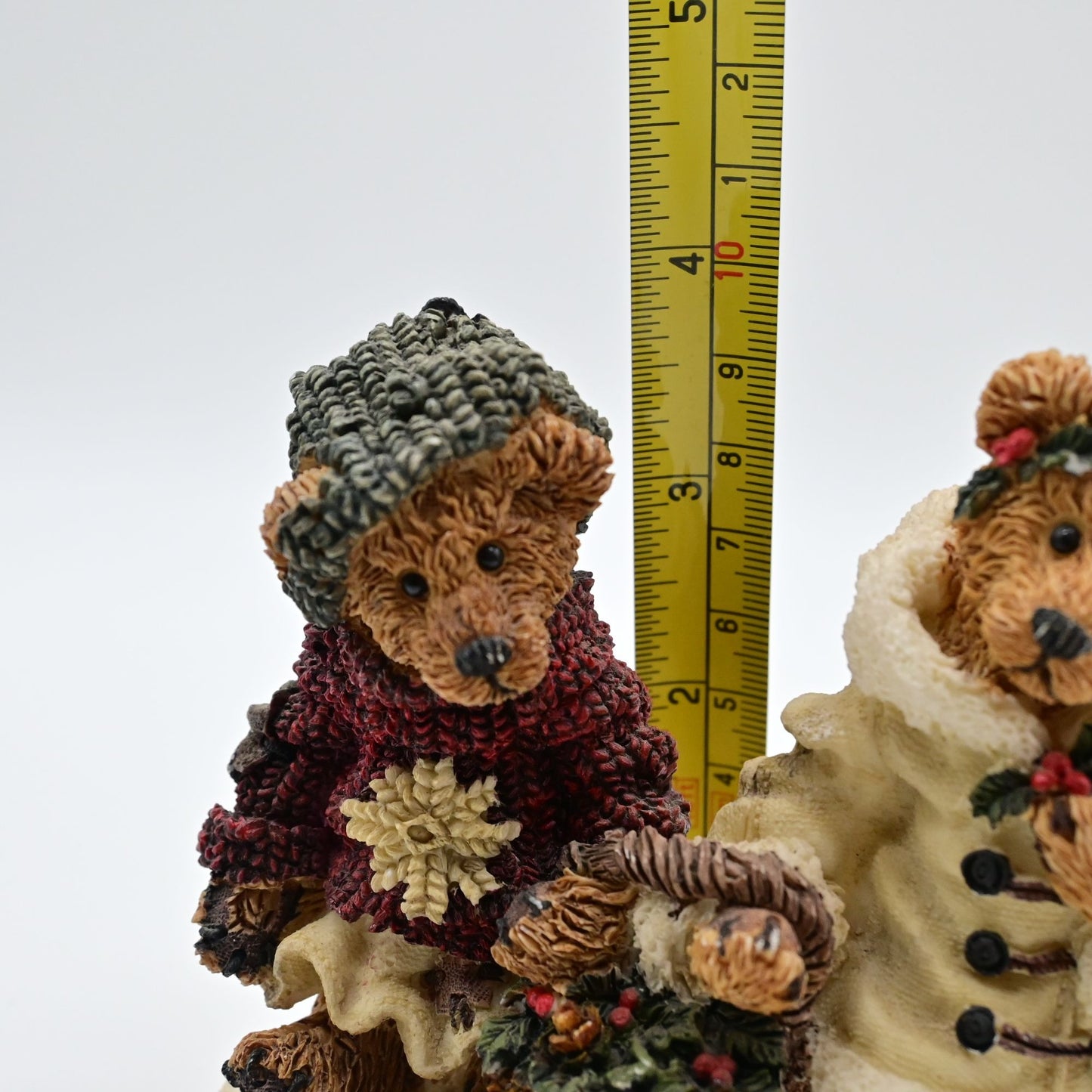 Vintage 1994 Boyds Bears & Friends Gathering Holly Figurine