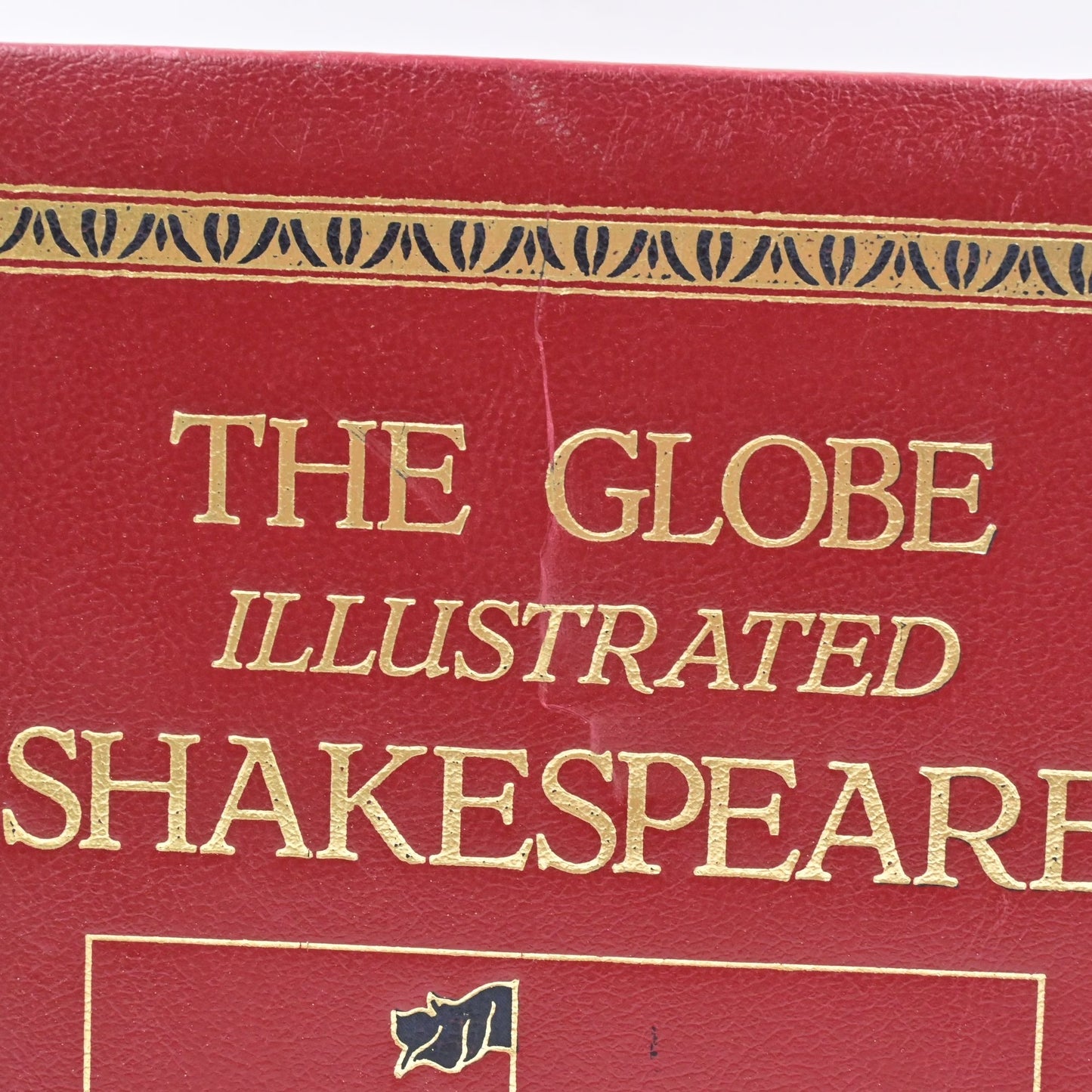 Globe Illustrated Shakespeare : The Complete Works Annotated Deluxe Edition 1983