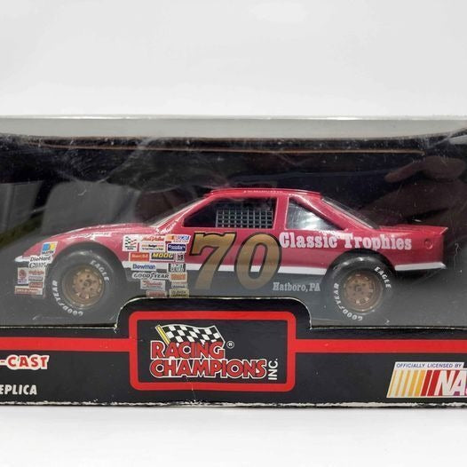 Vintage 1992 Nascar 1:24 Scale Racing Champions #70