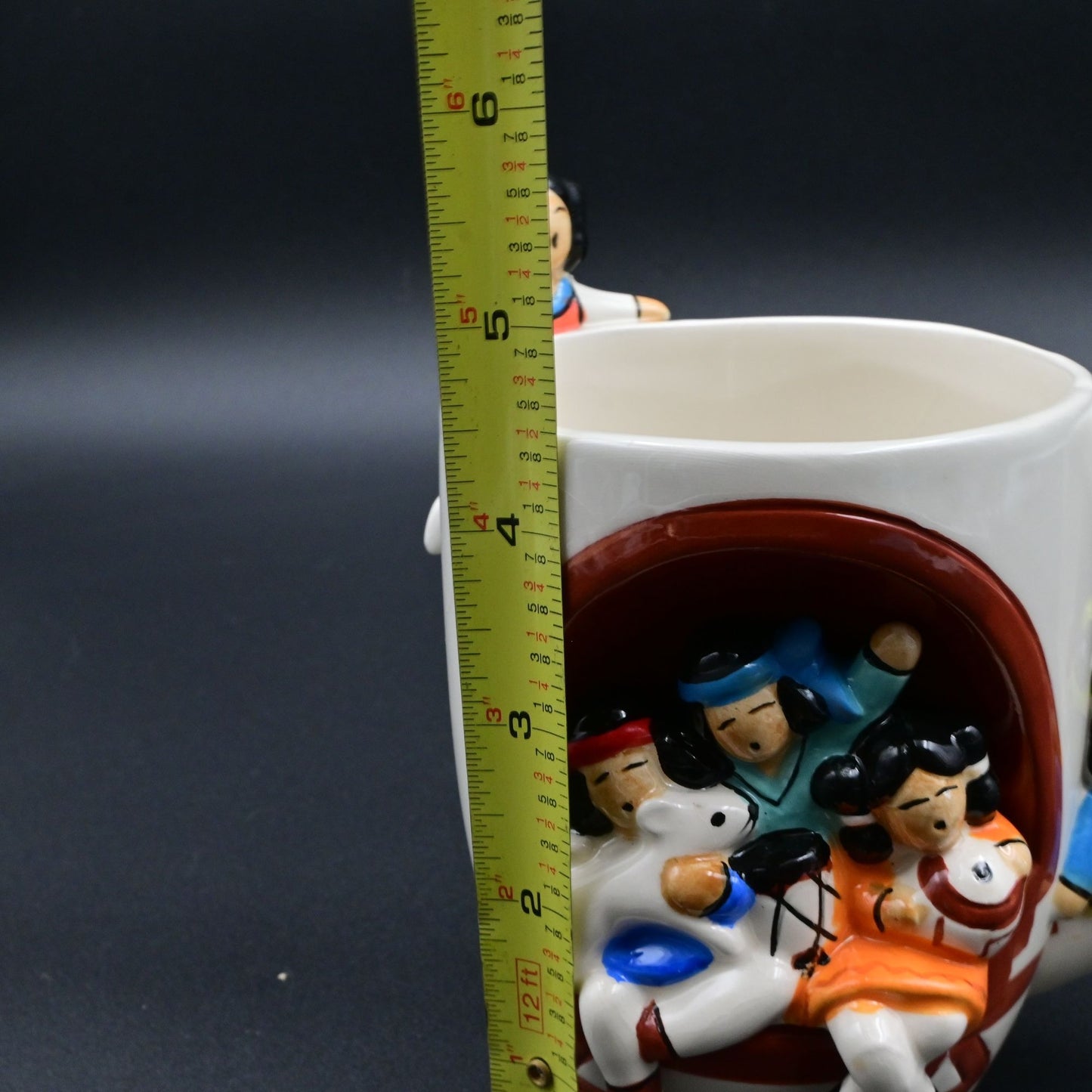2014 Storyteller Pottery Mug Coffee Cup 3D People
