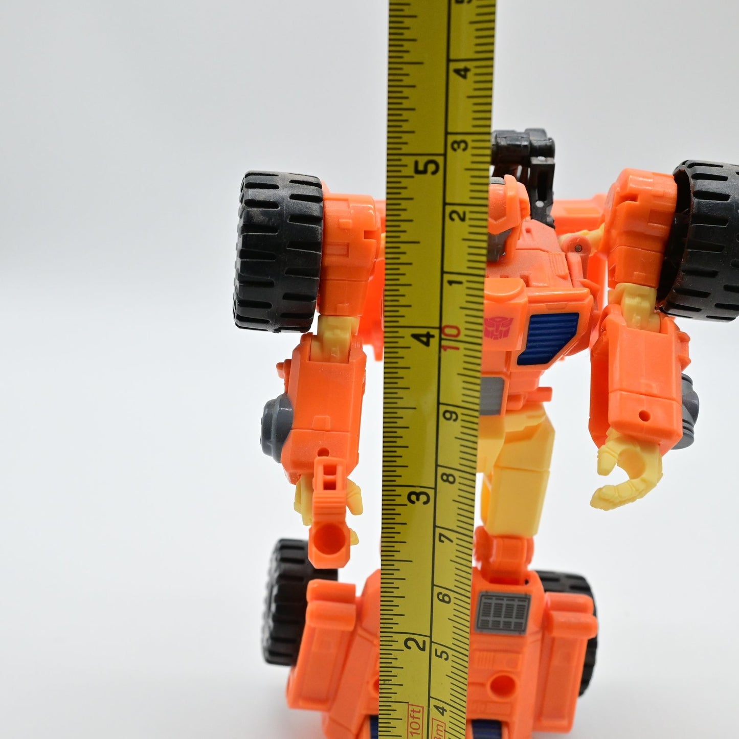 Transformers Generations Scoop Figure Autobot Generations Deluxe Class