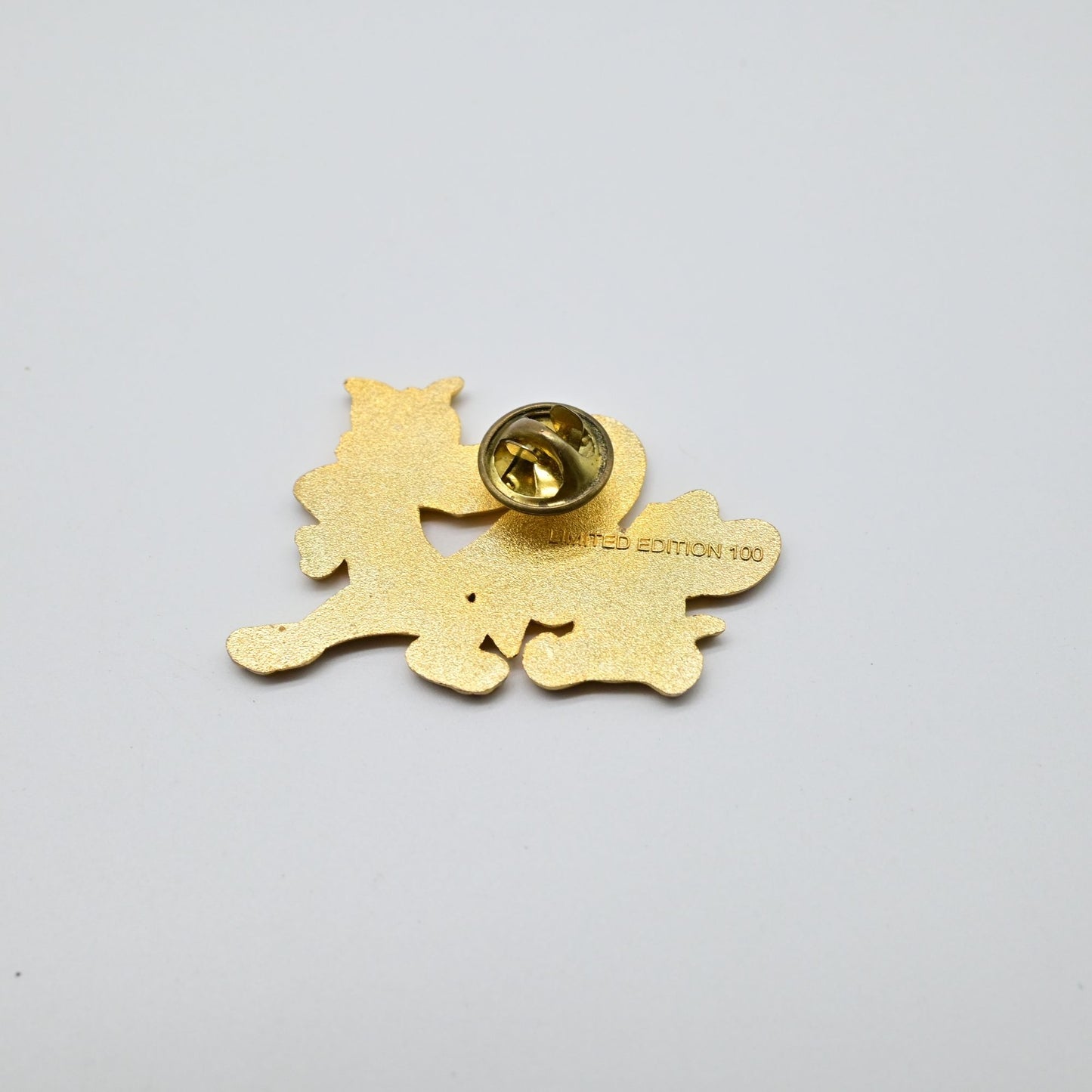 Tom & Jerry Red Ribbon Fantasy Pin