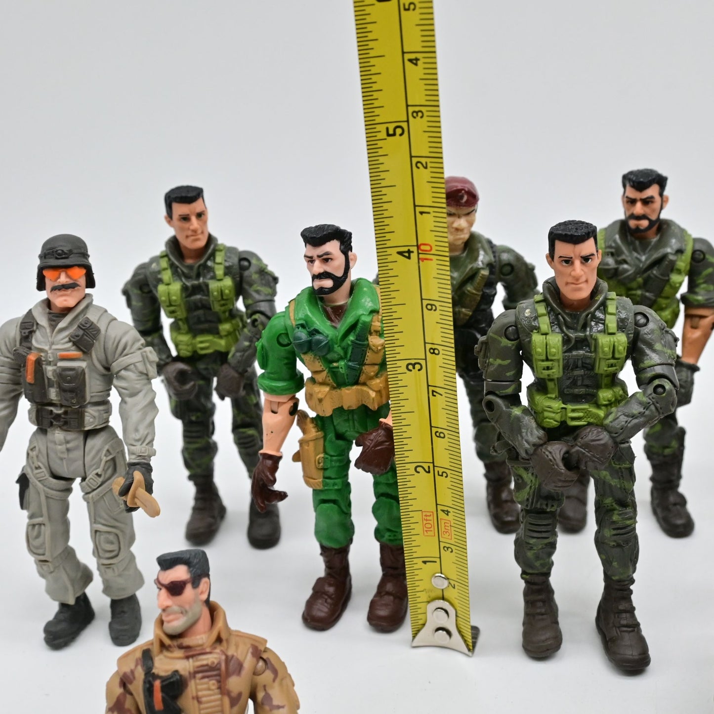The Corps Elite Bundle Of 10 Figures + 1 Jeep