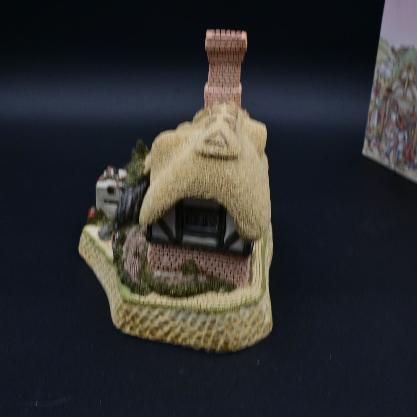 David Winter Cottages Home Guard English House Figure