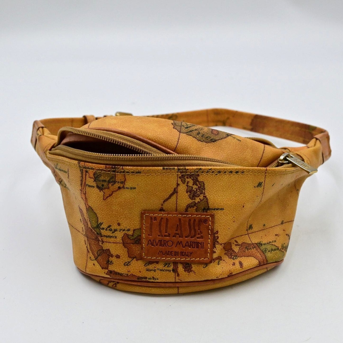 Alviro Martini Fanny/Waistband World Map Zippered Bag