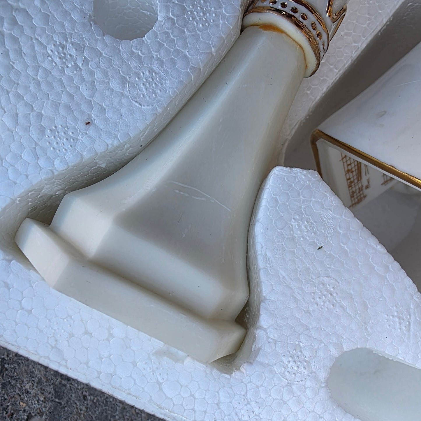 Member's Mark Snowman Choir Set - Box Damage & 1 Figure Damage