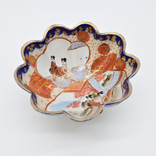 Japanese Hand Painted Berry Bowl with Gilt Edge Vintage