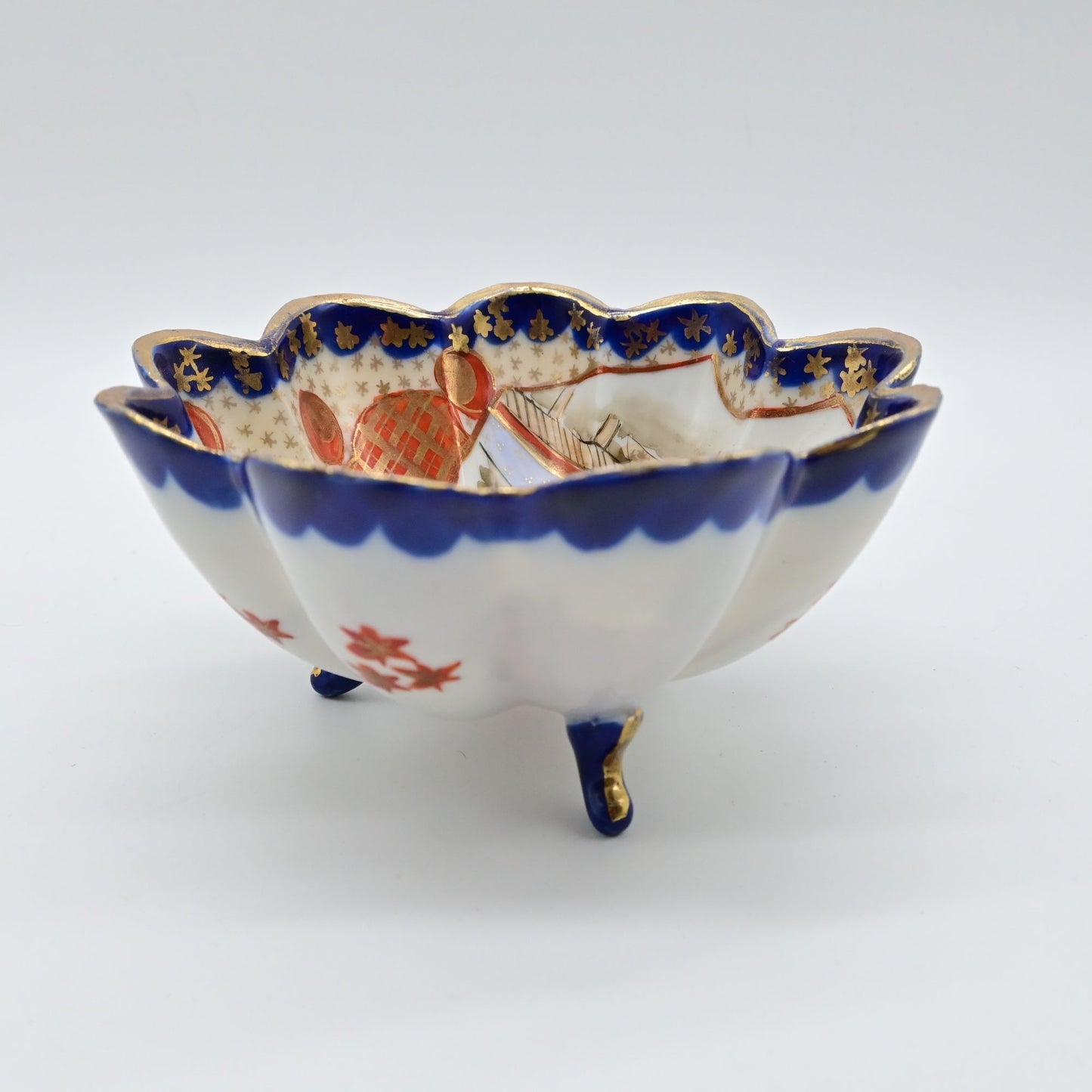 Japanese Hand Painted Berry Bowl with Gilt Edge Vintage