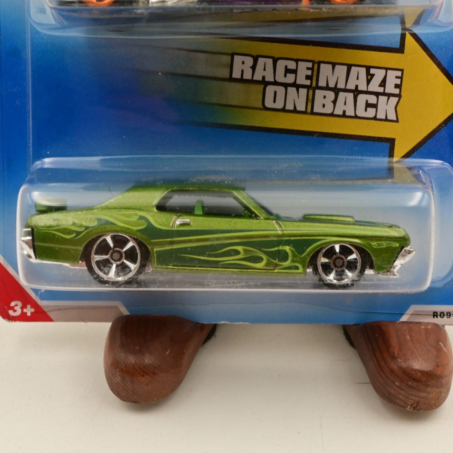 Hot Wheels A-Maze N Speedway 2-Pack Phantom Racer & '69 Mercury Cougar Die-Cast Cars