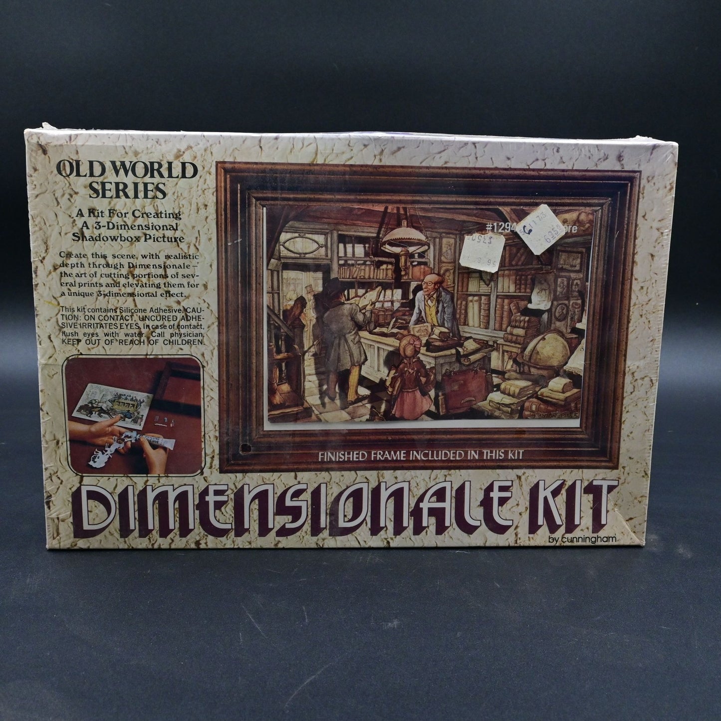 Old World Series Dimensionale Kit 12946 Book Store 3D NIB