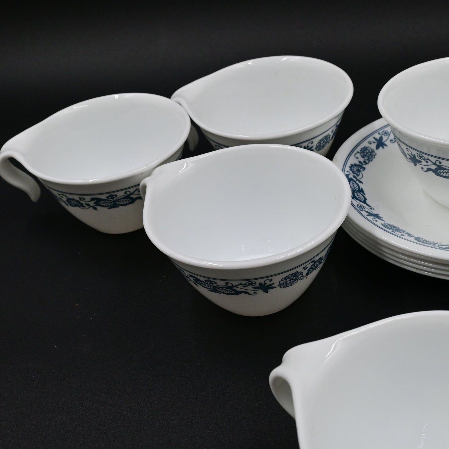 Correlle Old Blue Town Teacups W/ Saucer Set of 5