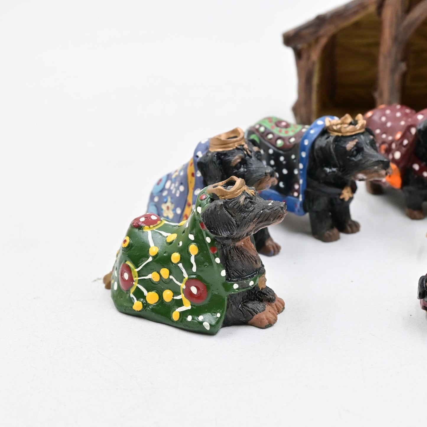 Heaven's Paws Tricia Derges Dachshund Nativity Set 11 Piece In Original Box