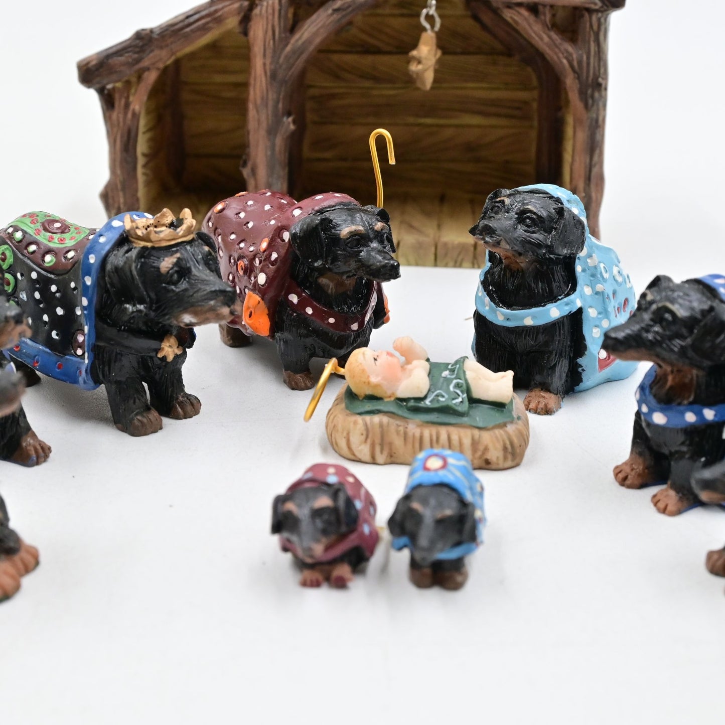 Heaven's Paws Tricia Derges Dachshund Nativity Set 11 Piece In Original Box