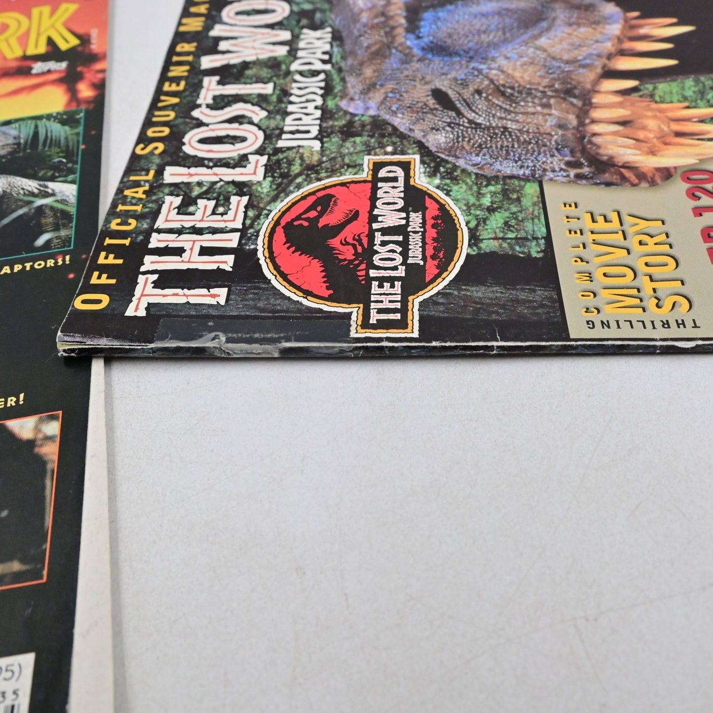 Jurassic Park & Jurassic World Official Souvenir Edition Magazine Damaged