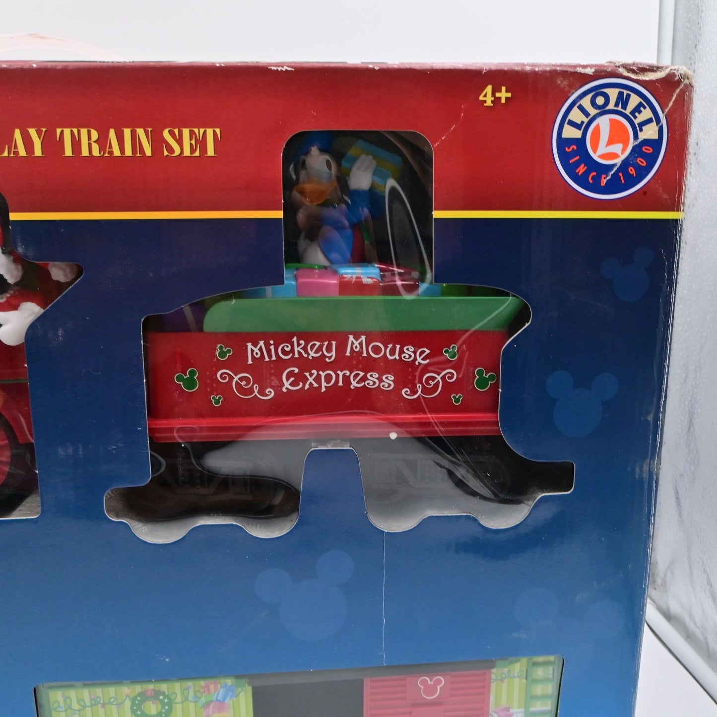 Lionel Disney Mickey Mouse Express G Gauge Battery-Powered Train Set  #711773