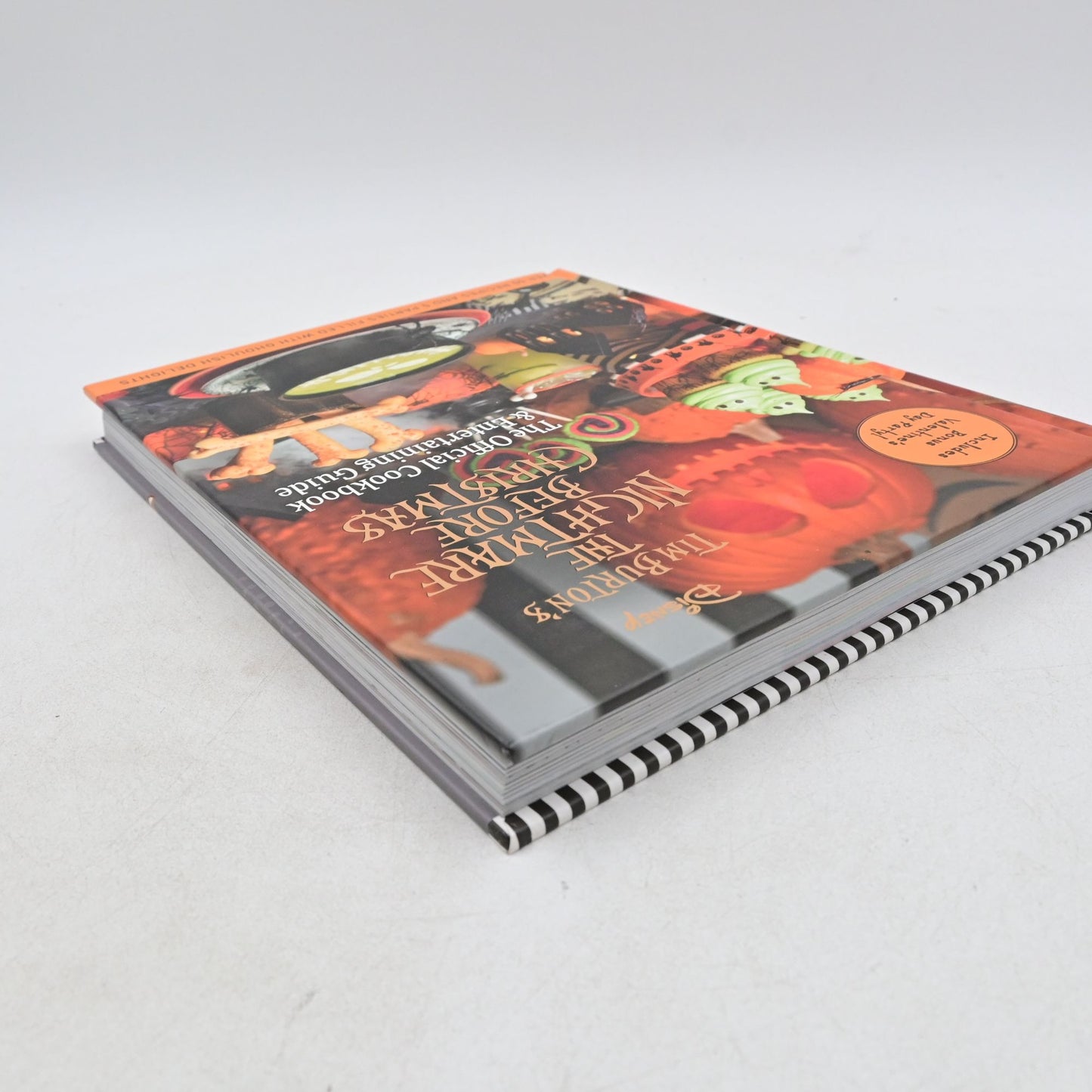 Tim Burton's The Nightmare Before Christmas The Official Cookbook & Entertaining