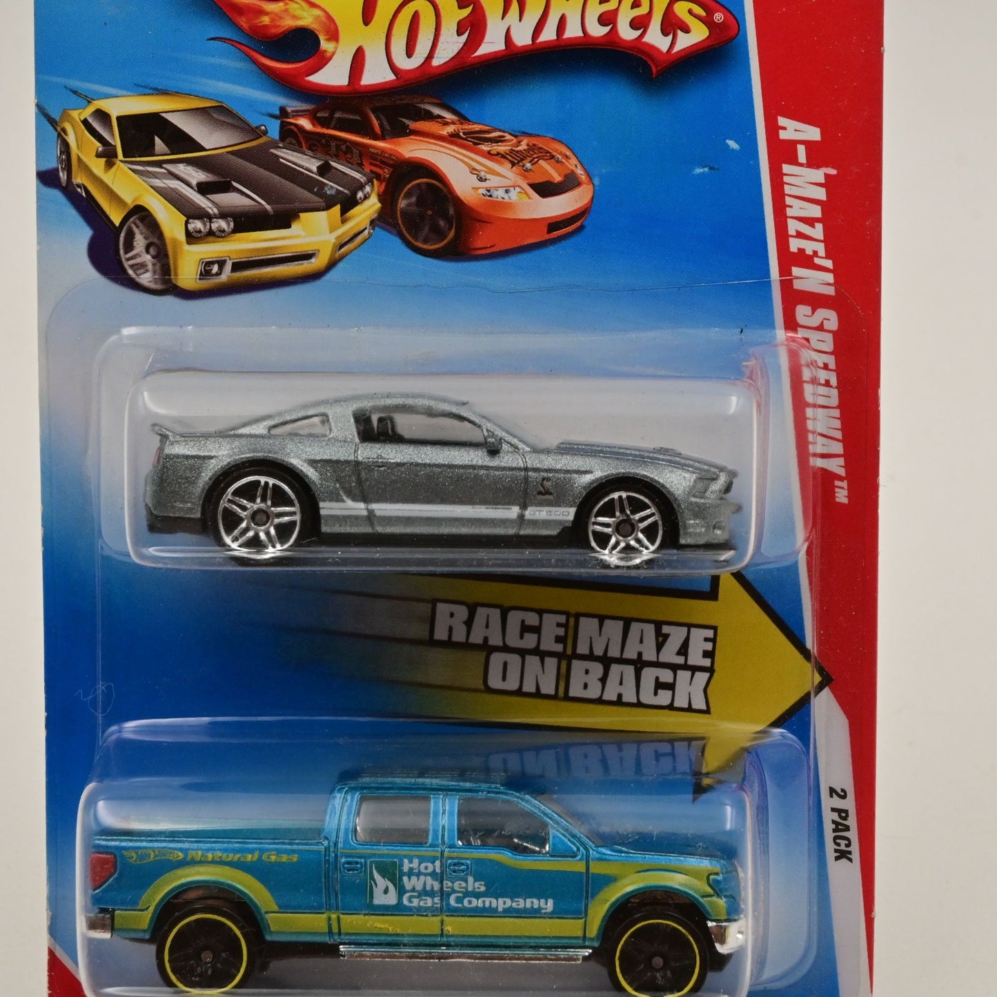 Hot Wheels A-Maze N Speedway 2-Pack '10 Ford Shelby GT 500 & '98 Ford F-150