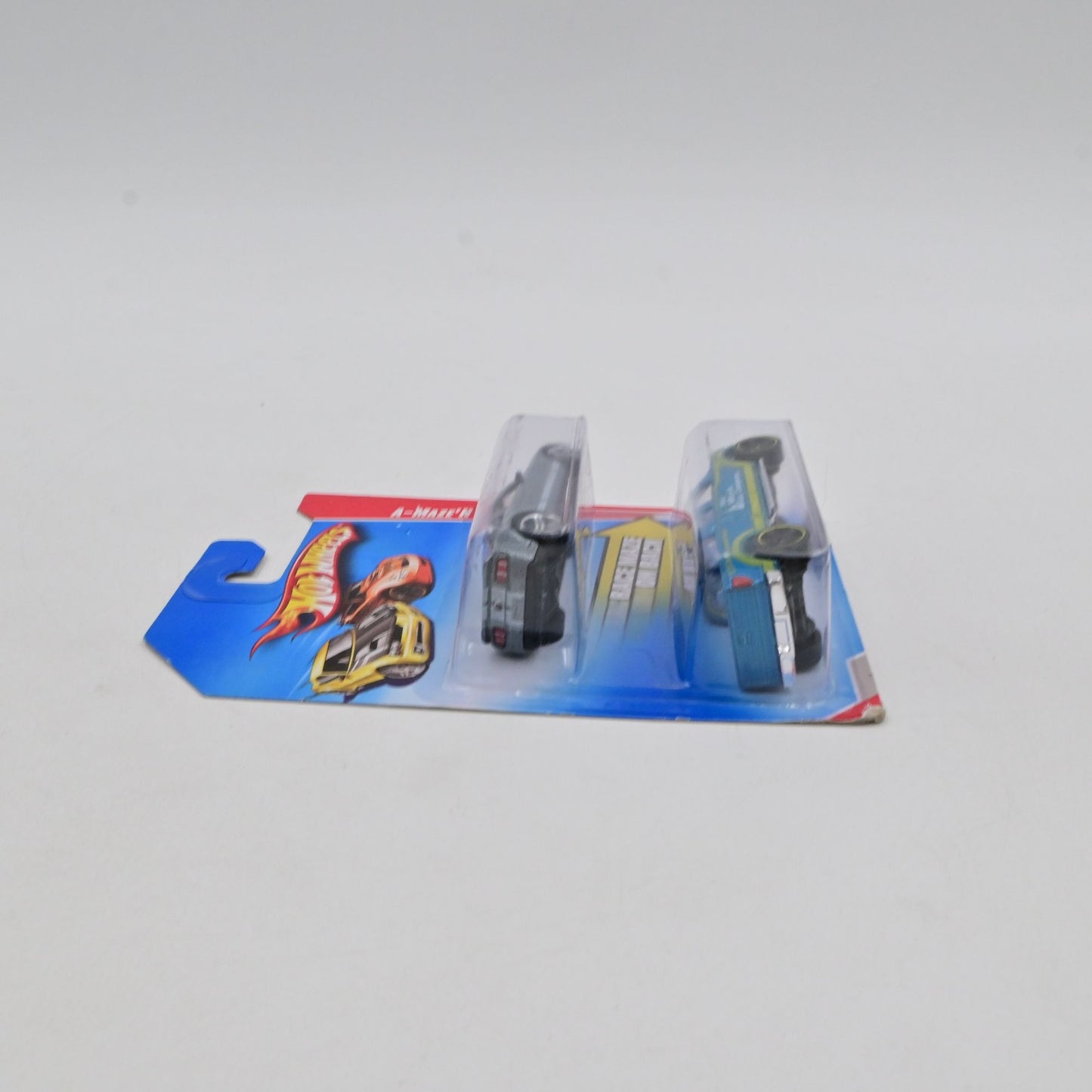 Hot Wheels A-Maze N Speedway 2-Pack '10 Ford Shelby GT 500 & '98 Ford F-150
