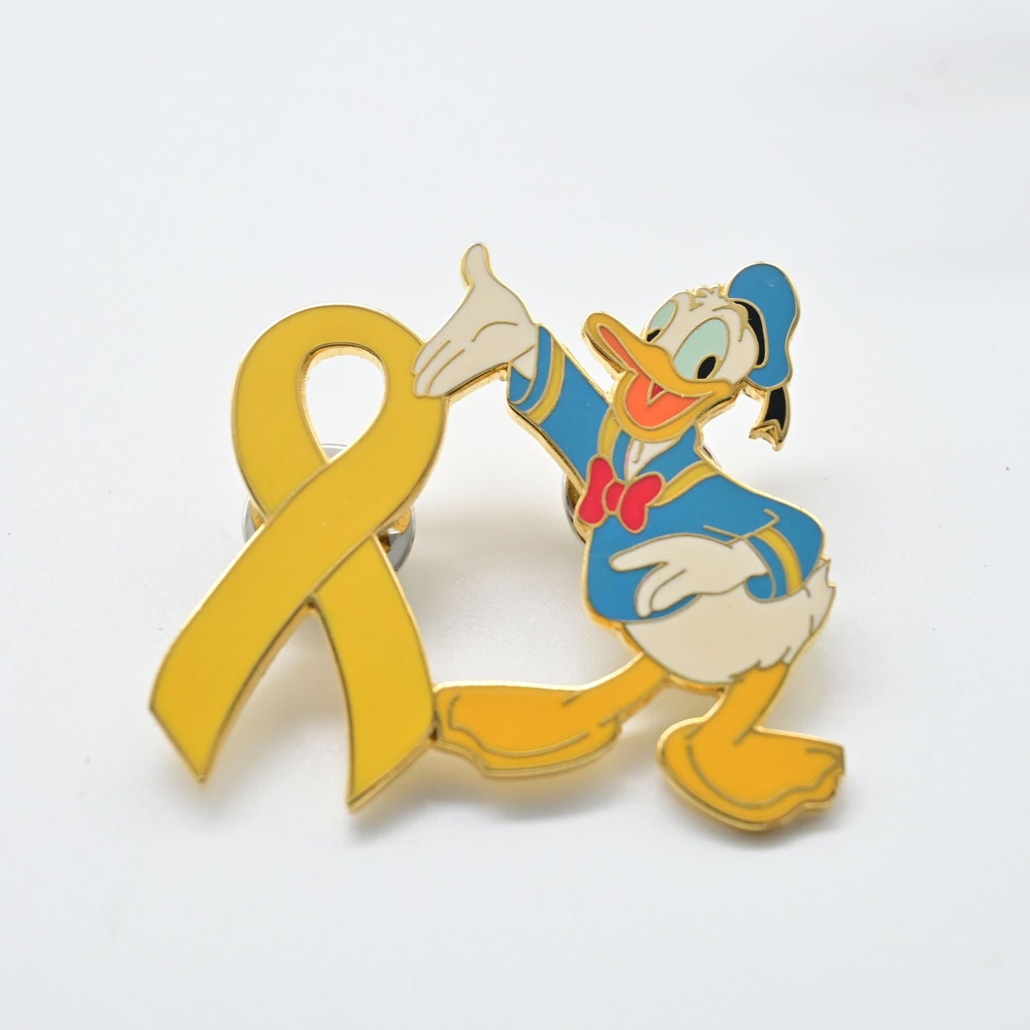 Disney Donald Duck Yellow Ribbon Fantasy Pin LE 100