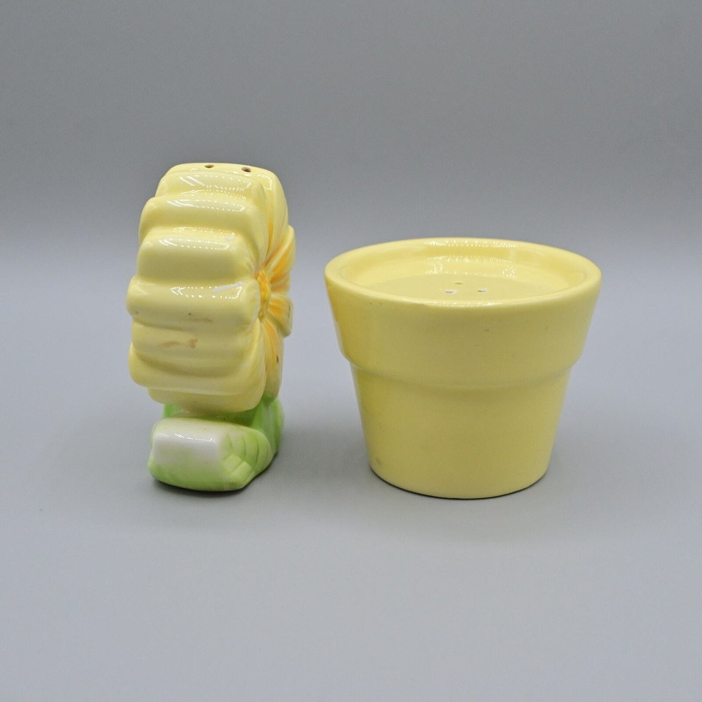 Vintage Yellow Sunflower Salt And Pepper Shakers