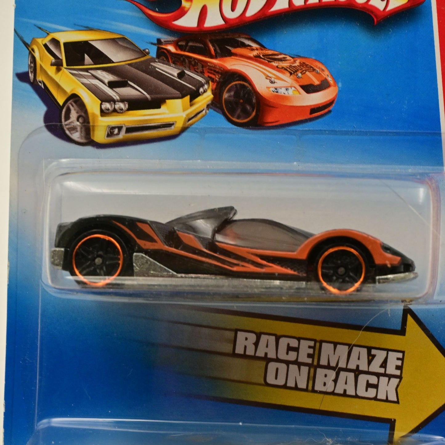 Hot Wheels A-Maze N Speedway 2-Pack Teegray & '70 Plymouth Die-Cast Cars