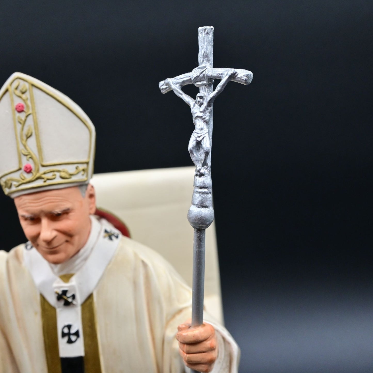 Danbury Mint - Pope John Paul II Millennium Blessing Bruckner Sculpture
