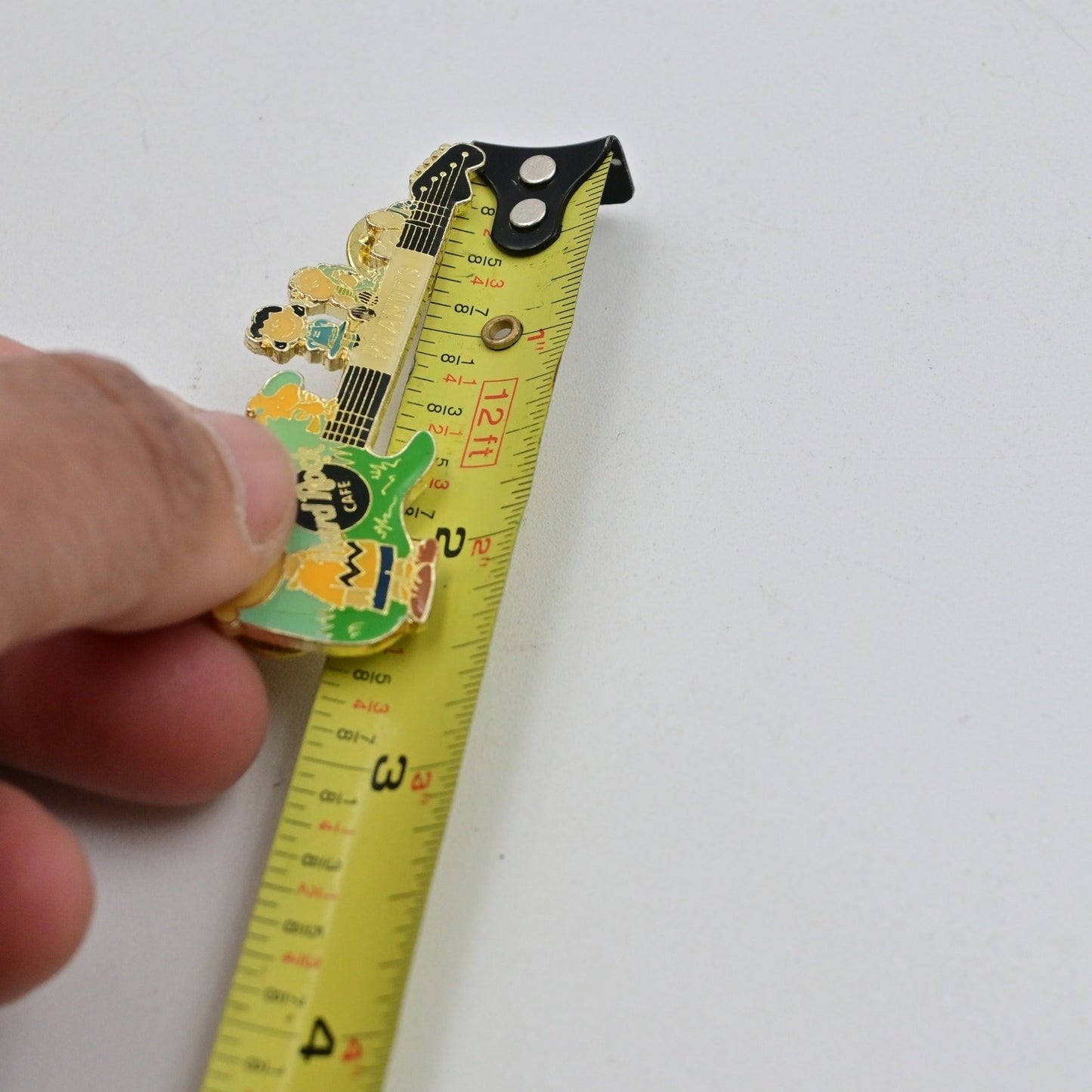 Peanuts Charlie Brown And Friends Hard Rock Cafe Inspired Guitar Pin