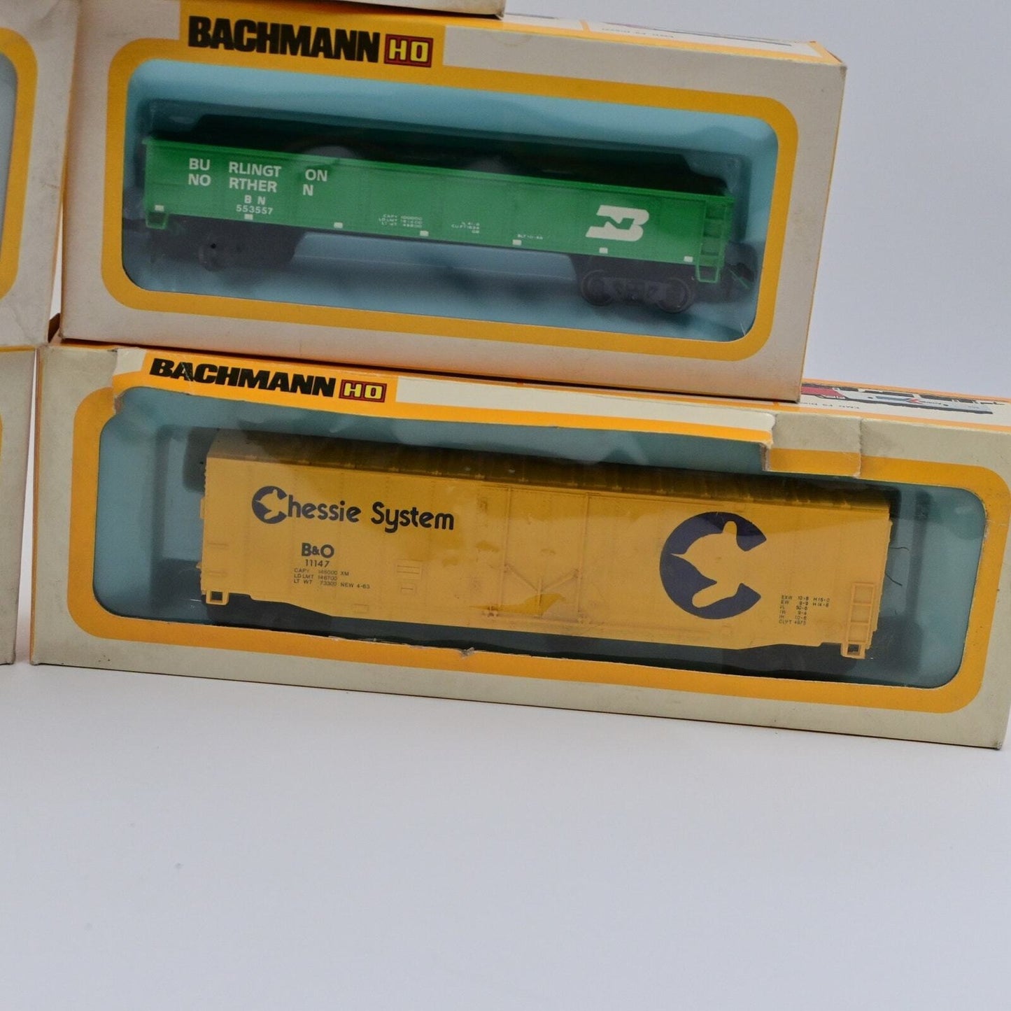 Bachmann HO Scale Freight Car Bundle Of 5 Chessie System, Great Northern, Etc