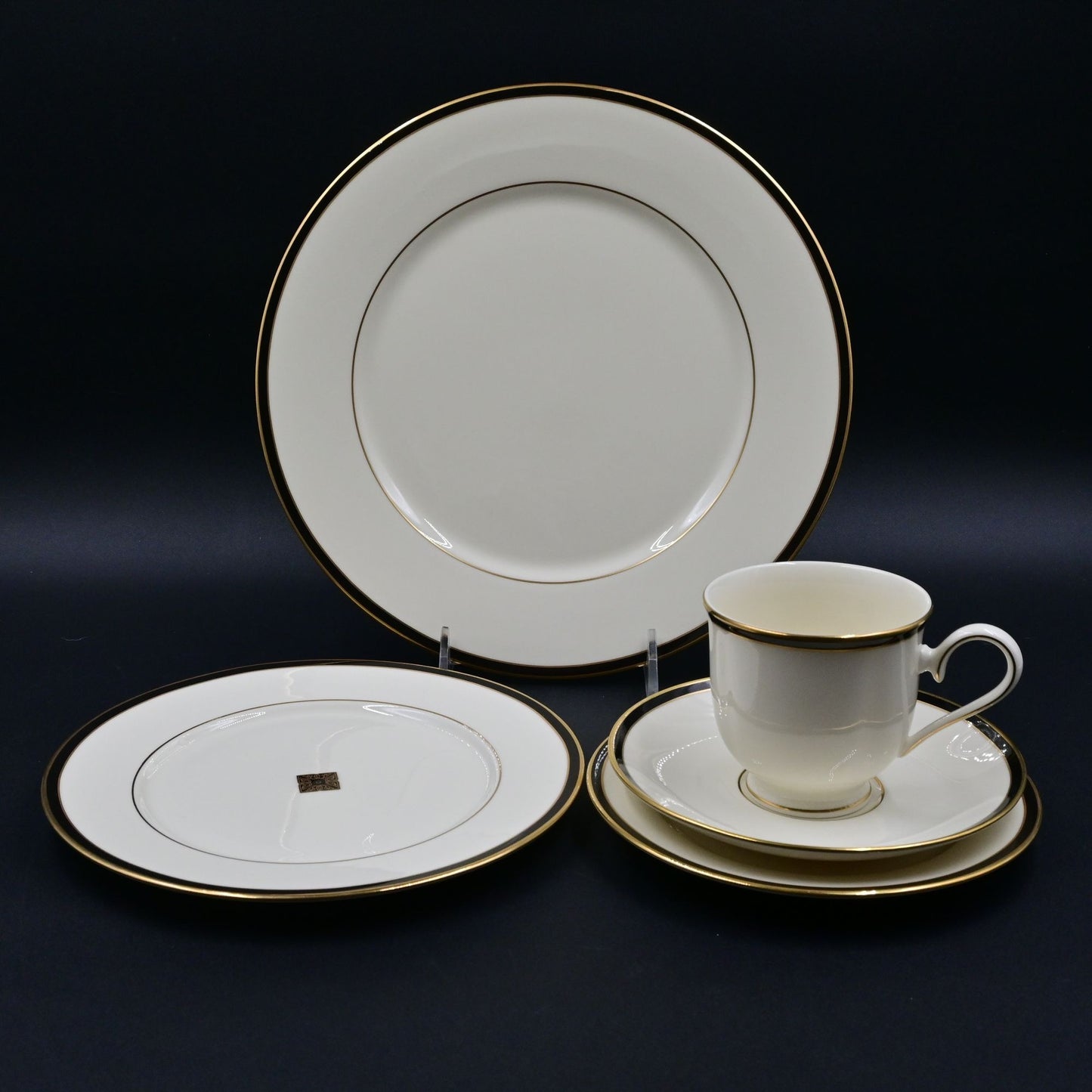 Lenox Urban Lights Black Border 24 Karat Gold Band 5 Piece Place Setting