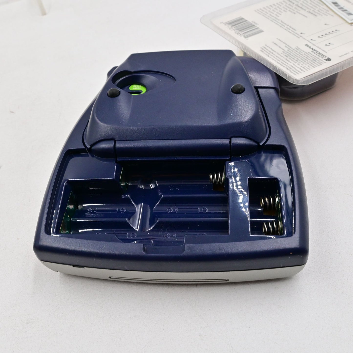 Dymo LetraTag QX50 Label Maker W/ 2 Pack Label Cartridge