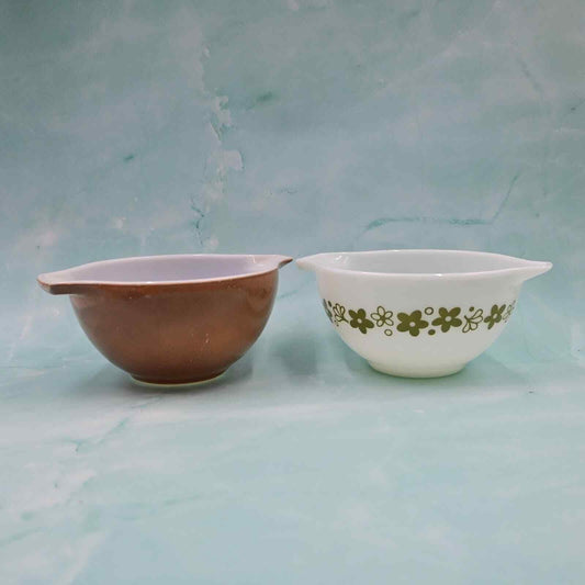 Vintage Pyrex Cinderella Green Daisy And Brown Pyrex Mixing  Bowls