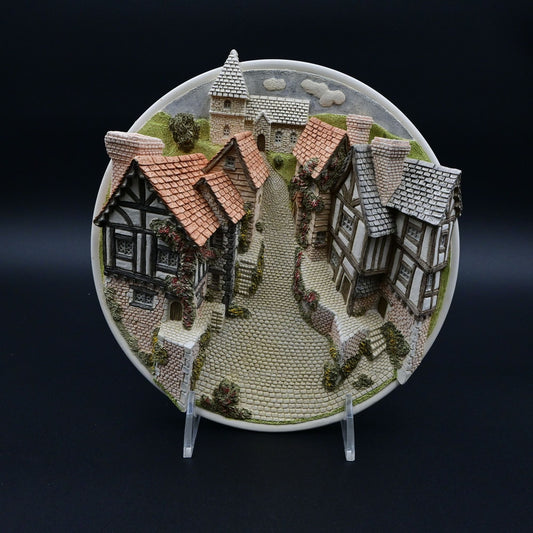 David Winter Cottages Collectors Guild Hand-Painted Decorative Wall Plaque