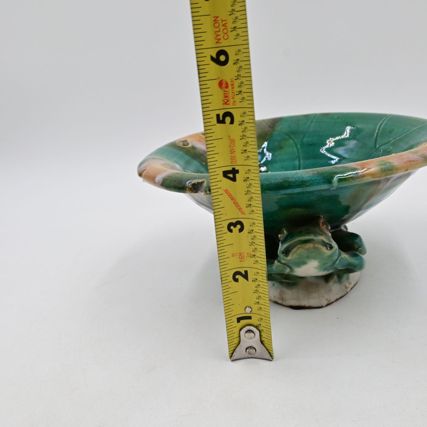 Majolica Style 2 Frogs Under A Lotus Leaf Pedestal Bowl/Planter/Center Piece