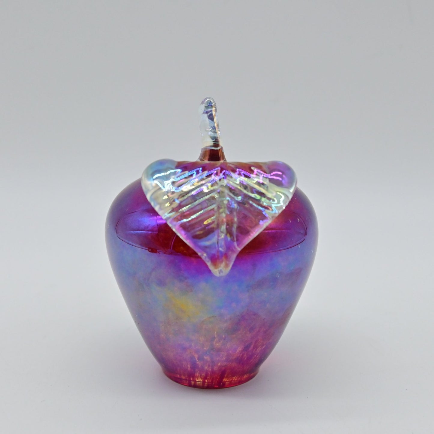 Vintage Signed Roger Vines Art Glass Apple w Stem & Leaf