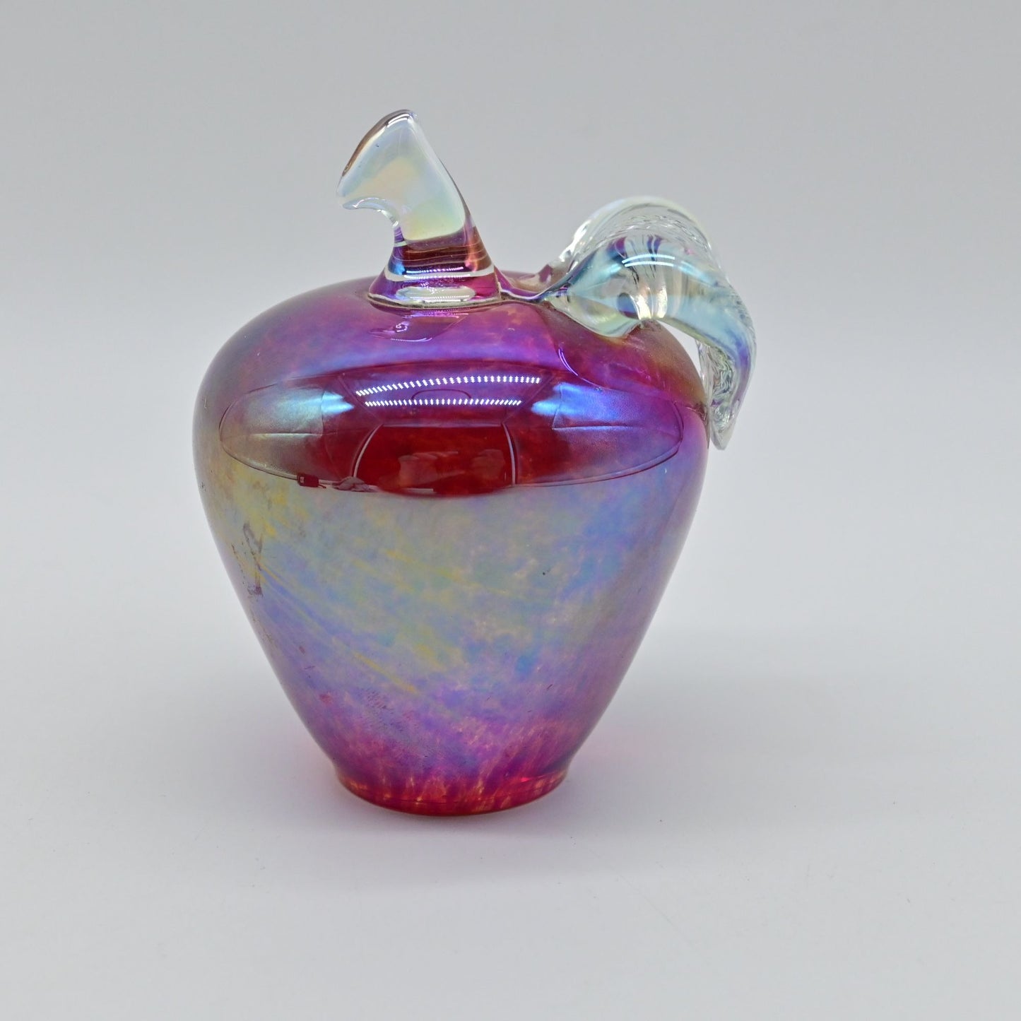 Vintage Signed Roger Vines Art Glass Apple w Stem & Leaf