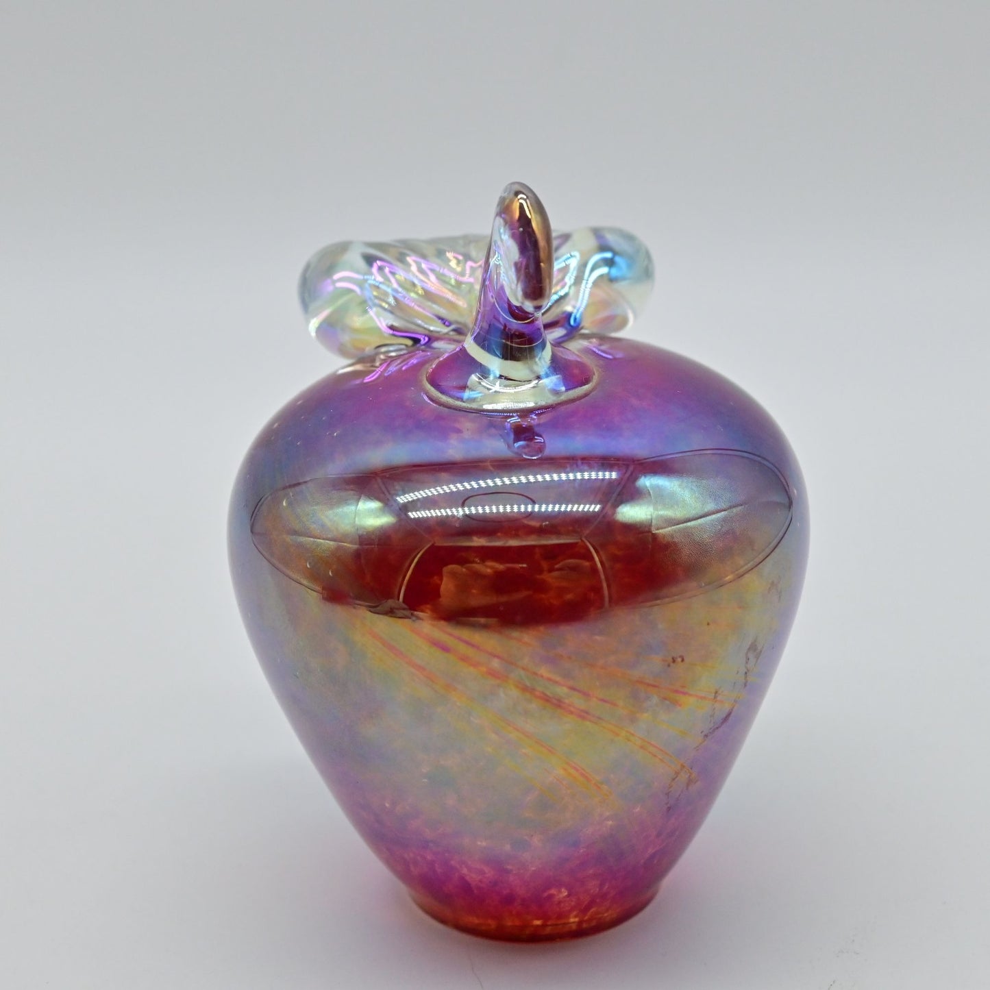 Vintage Signed Roger Vines Art Glass Apple w Stem & Leaf