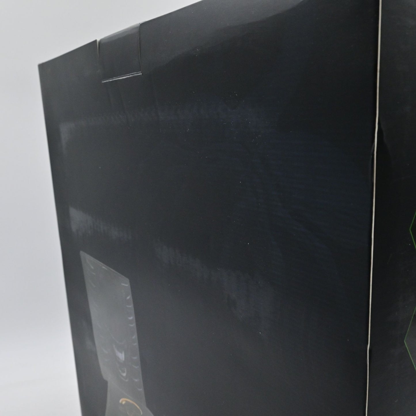 Alien: The Weyland-Yutani Report Sideshow Collectibles Hardcover Collector Edition