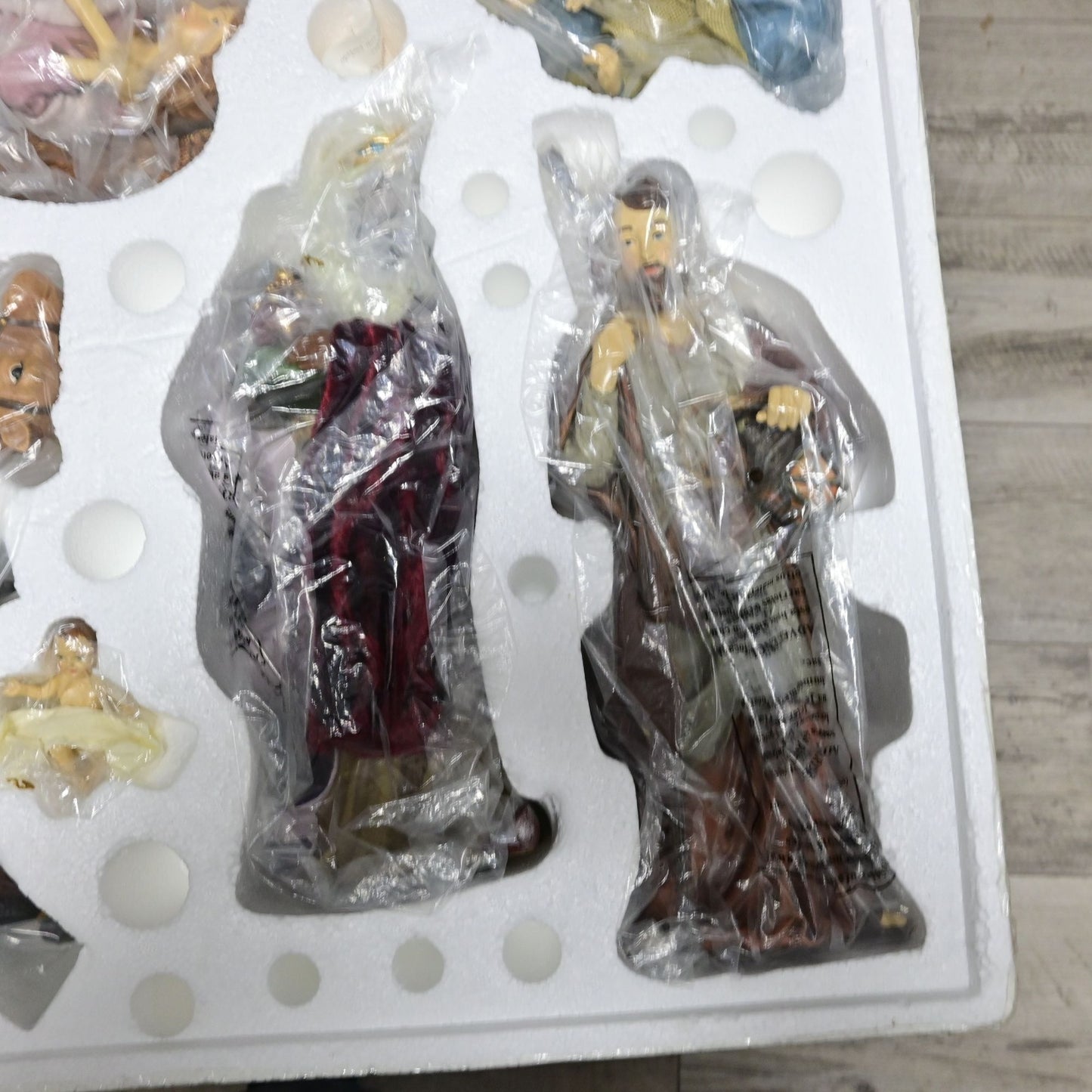 Kirkland Signature Nativity Set 13 piece #634280 Christmas Large New Open Box