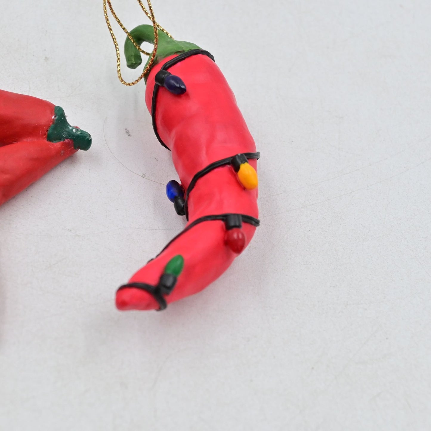 Red Hot Chilli Pepper Star & Wrapped In Lights Ornament Bundle Of 2
