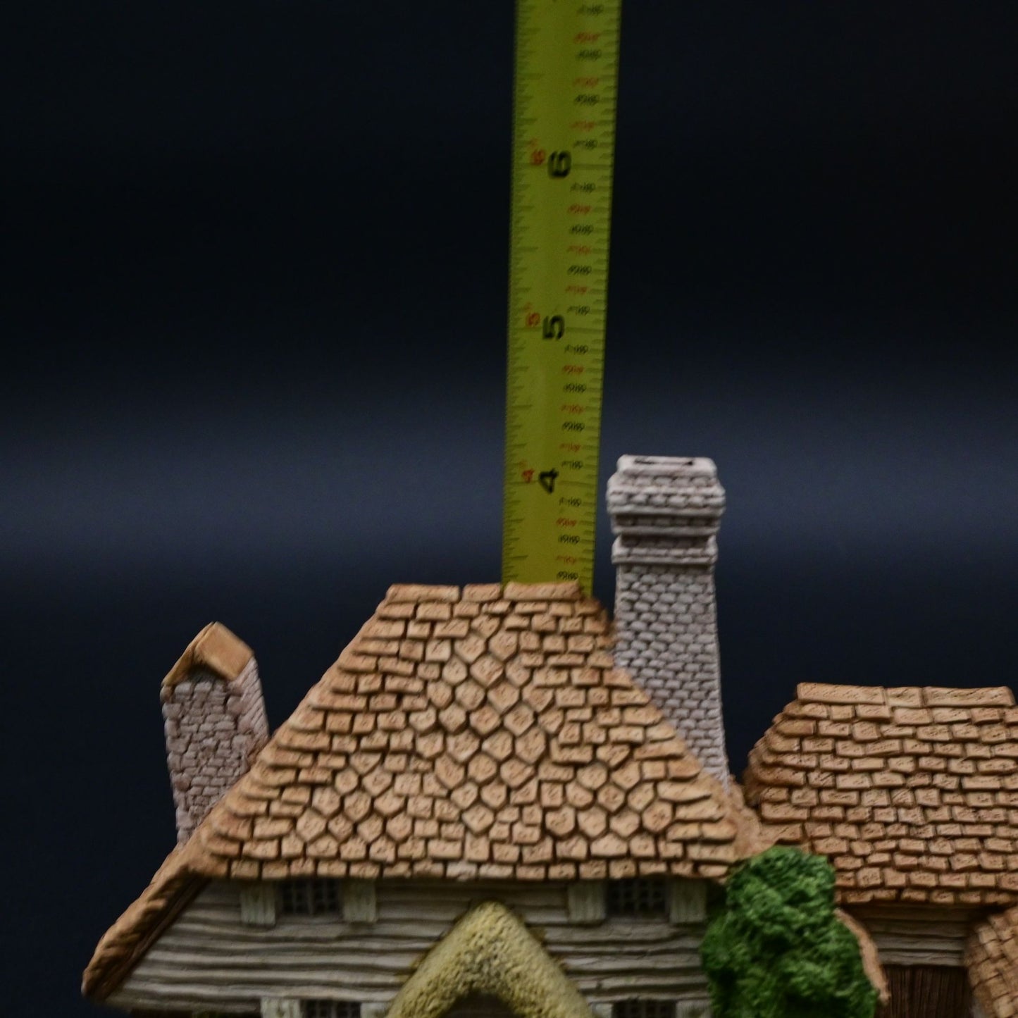 Vintage 1985 David Winter Cottages Kent Cottage Figure