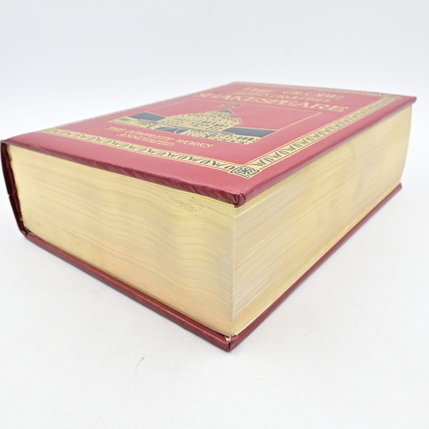 Globe Illustrated Shakespeare : The Complete Works Annotated Deluxe Edition 1983