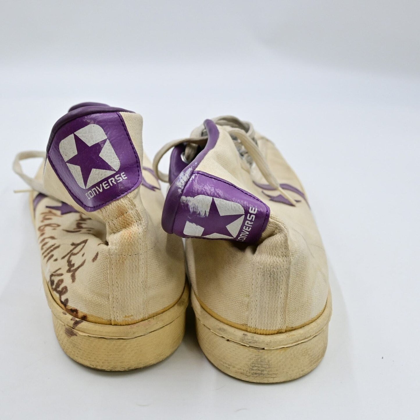 NBA Phoenix Suns Rich Kelley Autographed Converse Sneakers & Sweatshirt