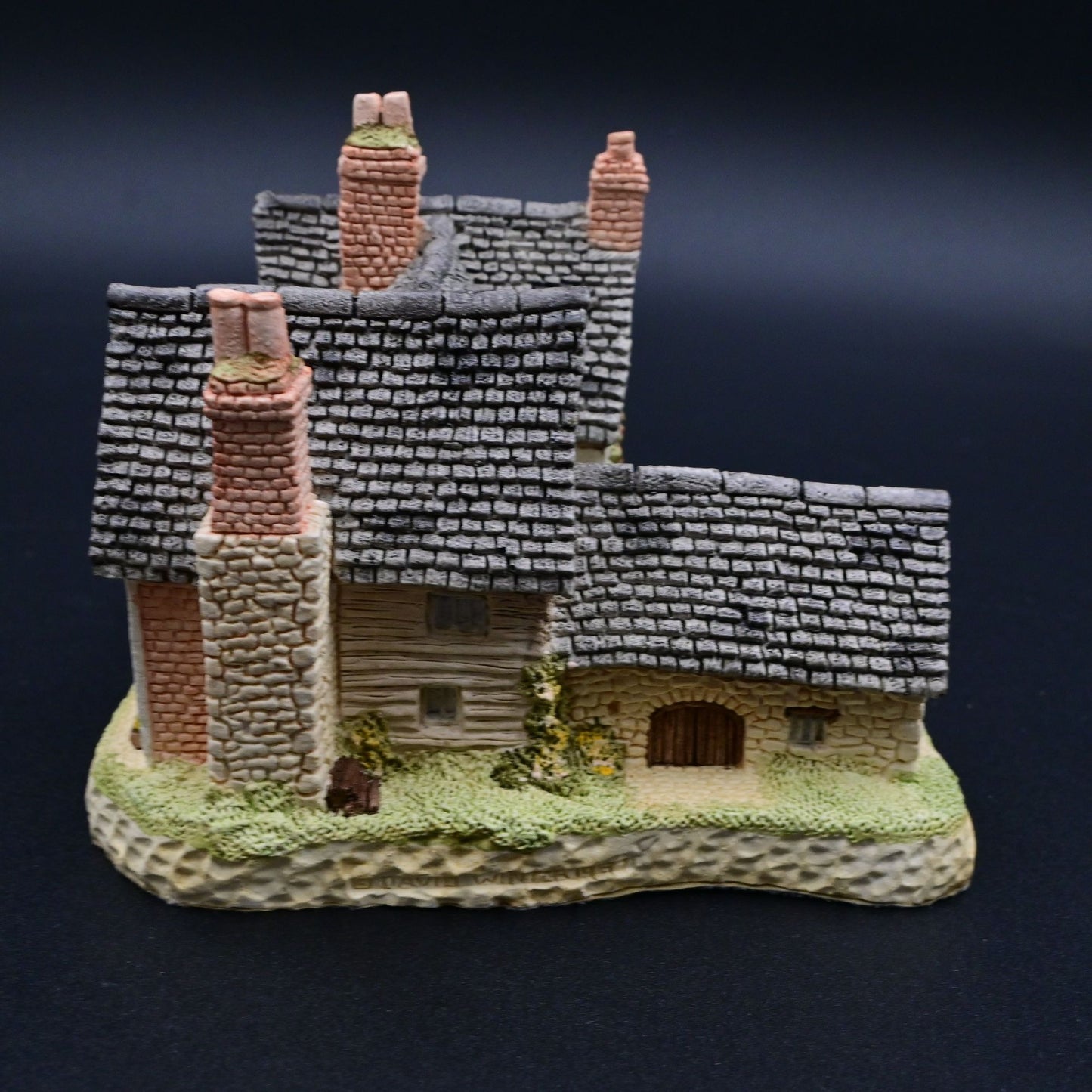 Vintage 1987 David Winter Cottages Benbows Farmhouse Herefordshire