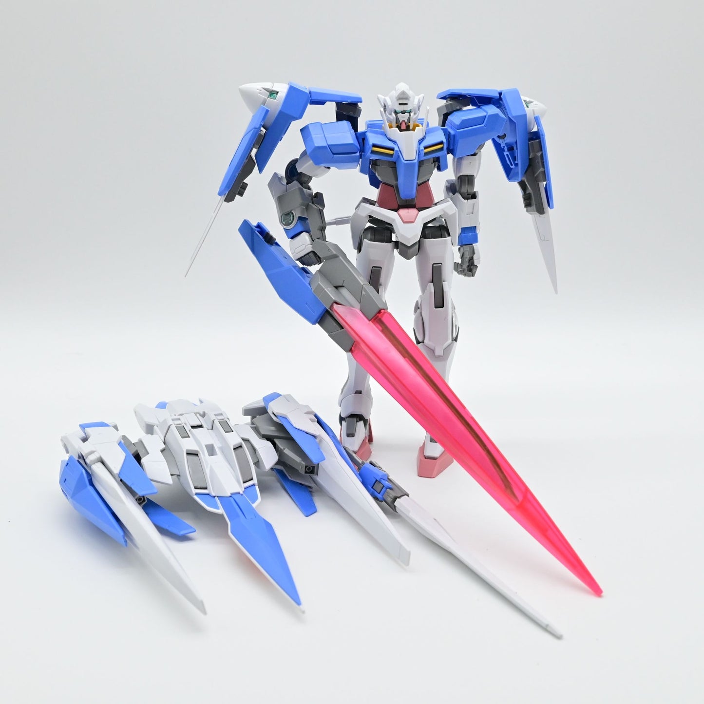 Bandai 1/144 HG 00 Raiser + GN Sword III Built