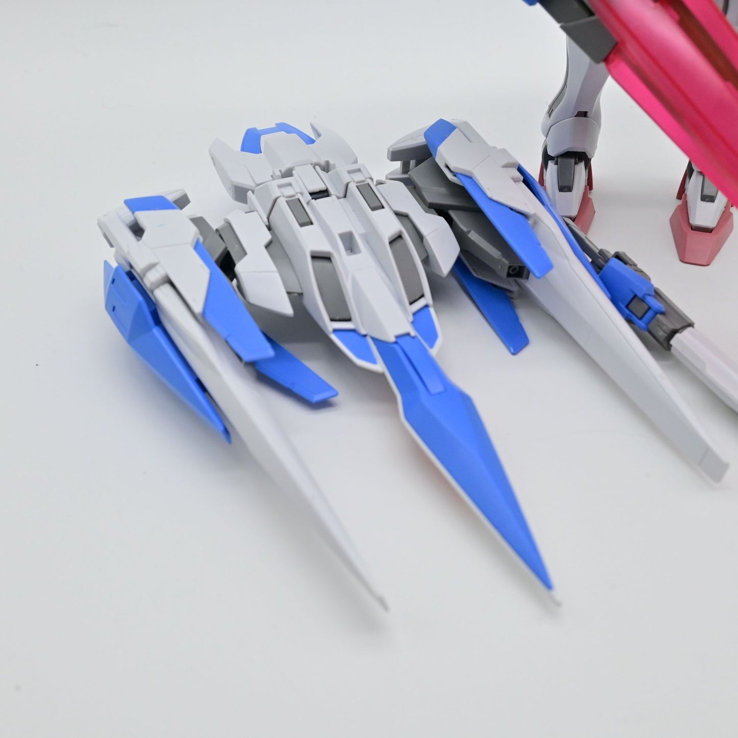 Bandai 1/144 HG 00 Raiser + GN Sword III Built
