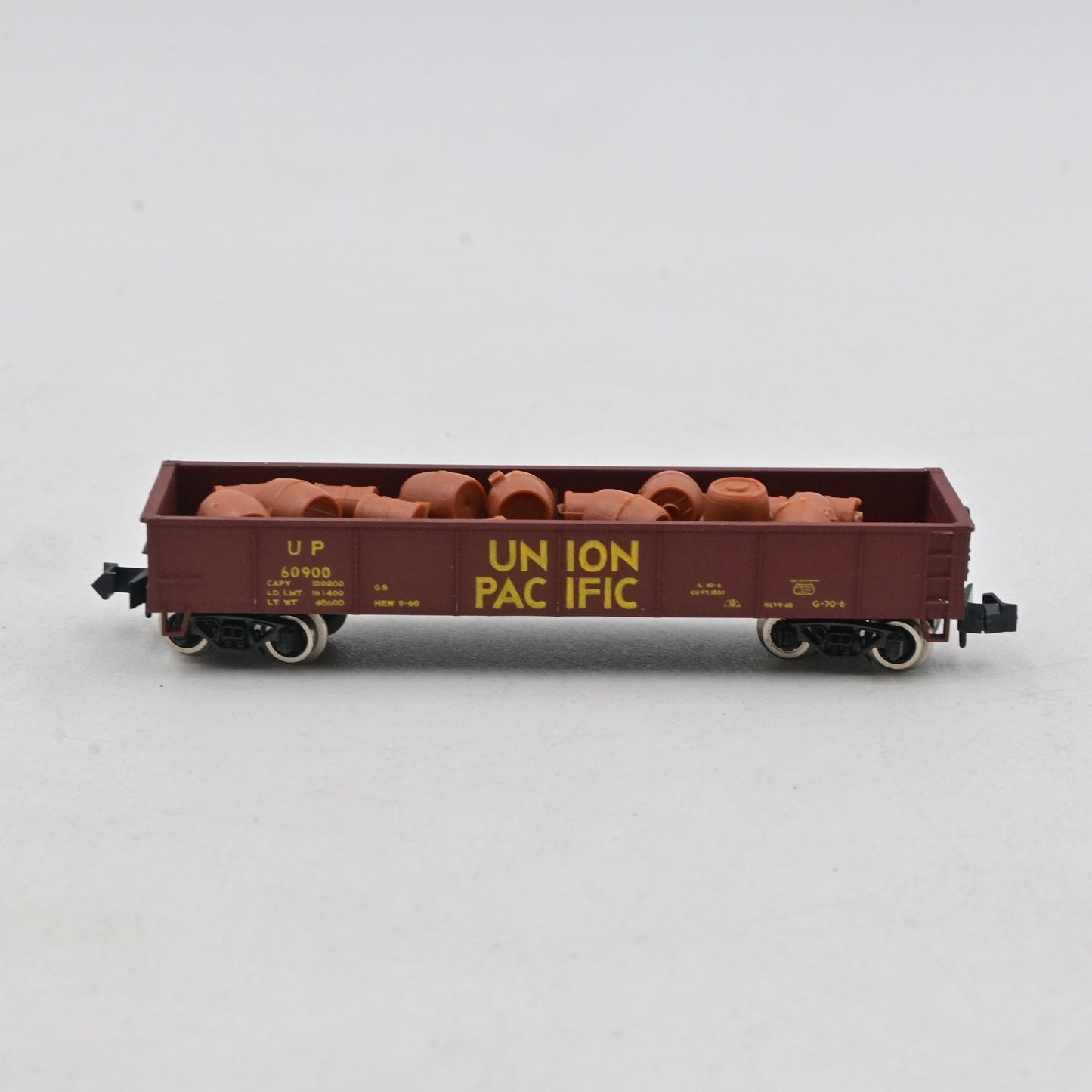 Vintage Atlas N Guage Union Pacific 60900 Barrel Freight Car