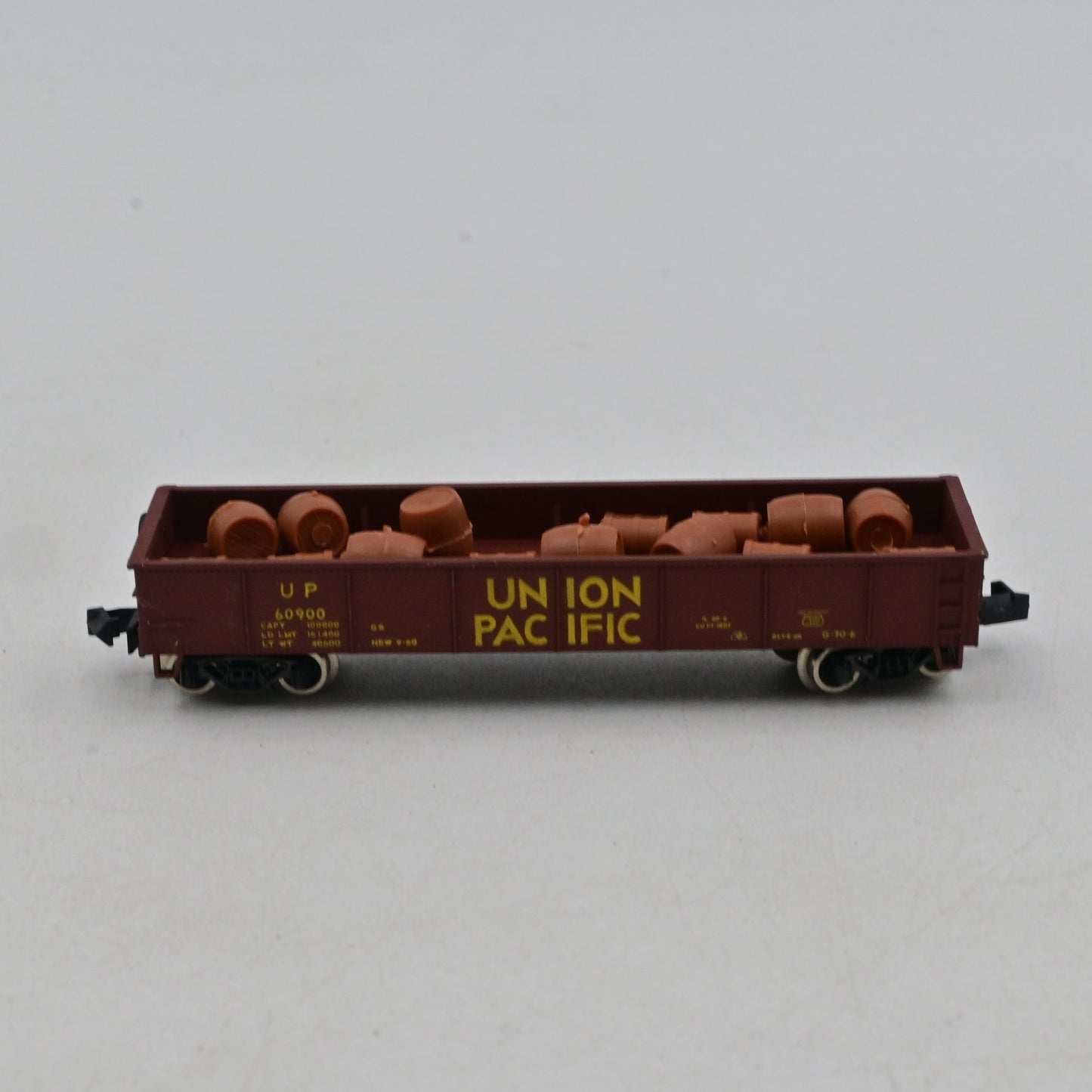Vintage Atlas N Guage Union Pacific 60900 Barrel Freight Car
